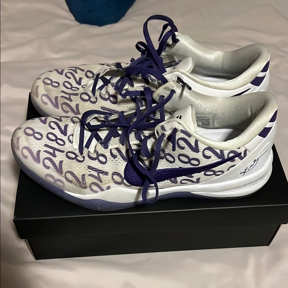 Nike Athletic Shoes White and Purple